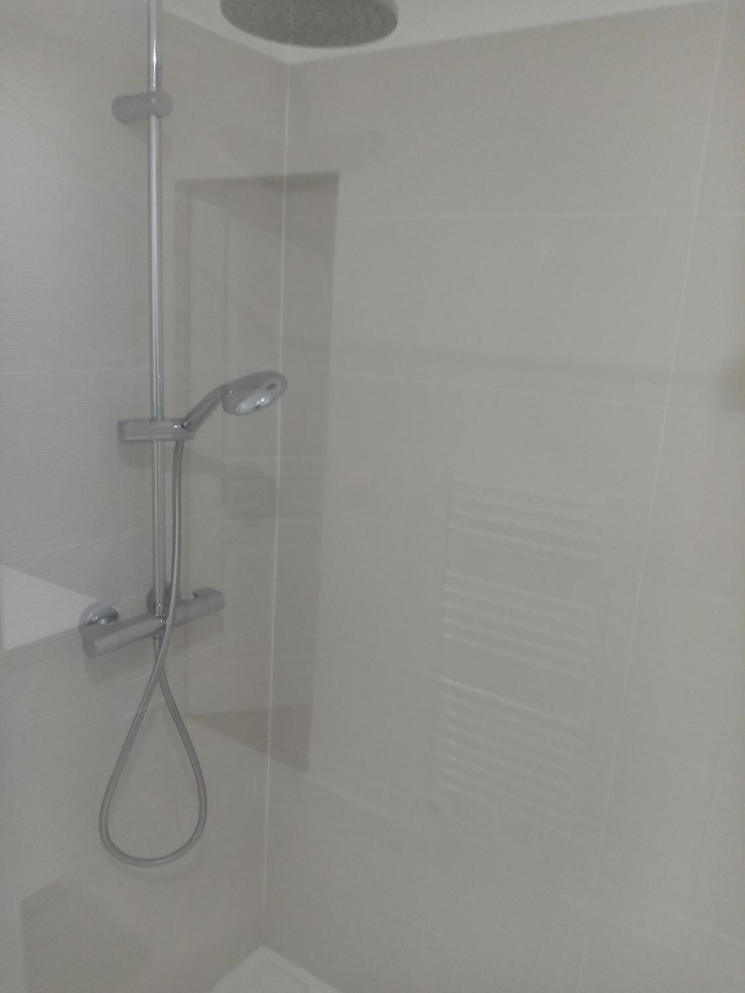 Quartier Le Plus Anime De Marseille "La Plaine Cours Julien "Chambre Avec Salle De Bain Wc Privee Integrees "Dans Appartement 외부 사진