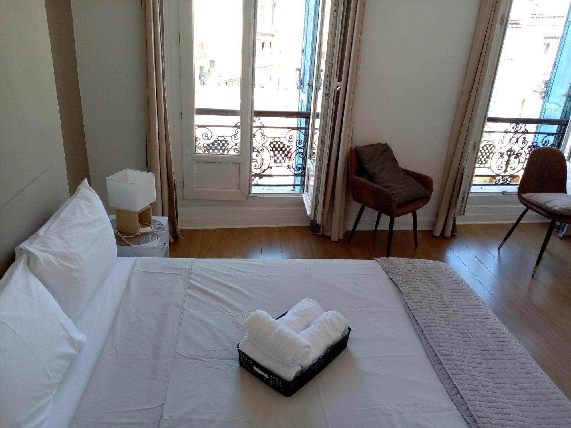 Quartier Le Plus Anime De Marseille "La Plaine Cours Julien "Chambre Avec Salle De Bain Wc Privee Integrees "Dans Appartement 외부 사진